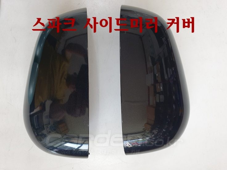 프라하-블랙-01-2-736x552